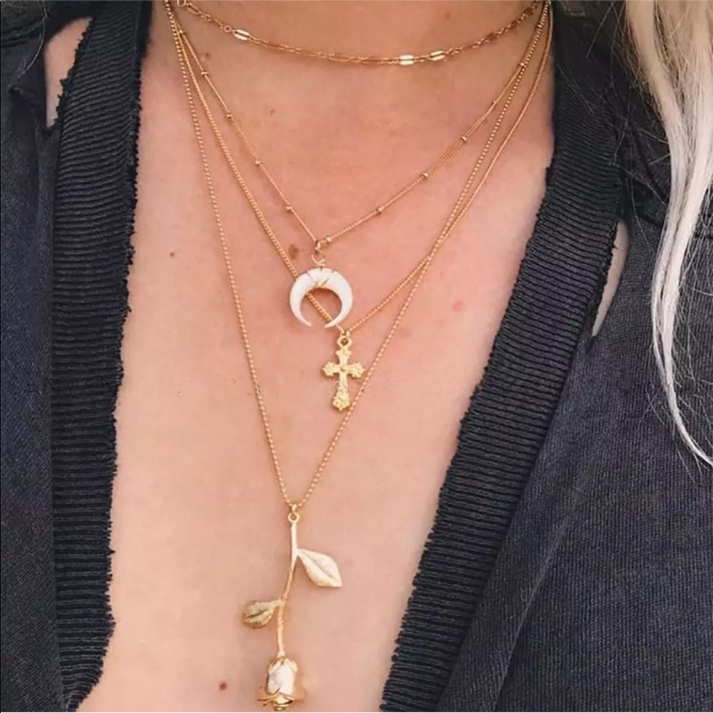 Only 1 left!Layered Moon, Cross & Rose Necklace 🌹 - Picture 2 of 6